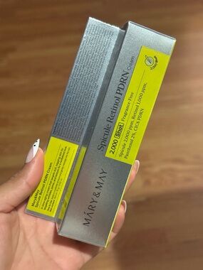 MÁRY & MAV Spicule Retinol PDRN Cream - Silver & Yellow Packaging